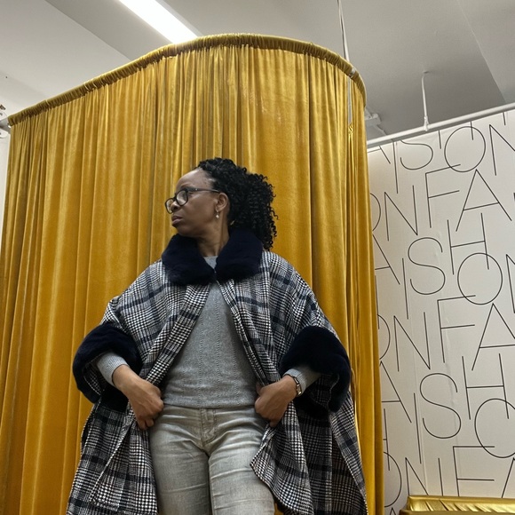 Pancho, Shawl, Overthrow or a outer wear - Picture 6 of 6